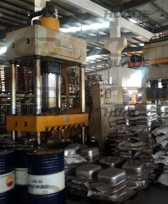 HDY不鏽(xiu)鋼(gang)水槽拉(la)伸(shen)機